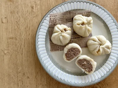 いつもの食パンが大変身！ おうちで手軽に作れる、蒸さずにレンチン「食パンで肉まん」