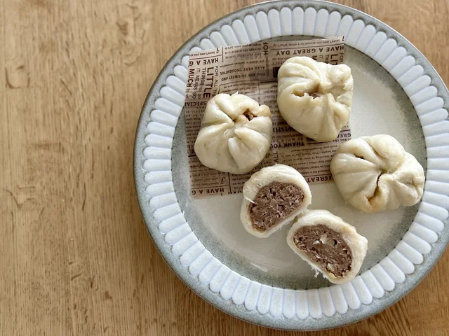 いつもの食パンが大変身！ おうちで手軽に作れる、蒸さずにレンチン「食パンで肉まん」
