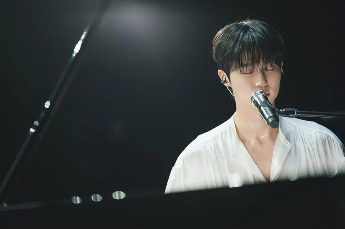 デビュー曲を披露するソンジェ。声もビジュアルも最高！「夕立」は名曲すぎてリピ確実です…