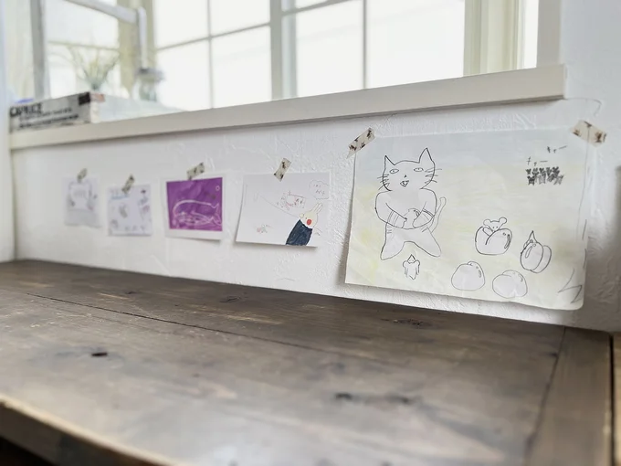 マスキングテープで貼ると剥す時に紙がやぶれてしまうことも