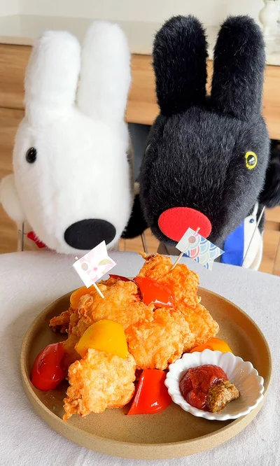 粗くほぐしたささ身があらびき風で、ひき肉で作るよりも食感がUP！