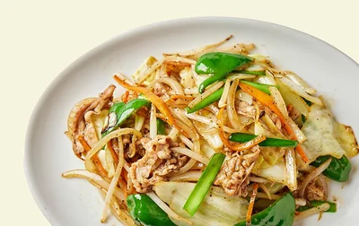 ほぼ中火で炒めるだけ！ 野菜の旨みを引き出すシャキシャキ食感の「野菜炒め」 