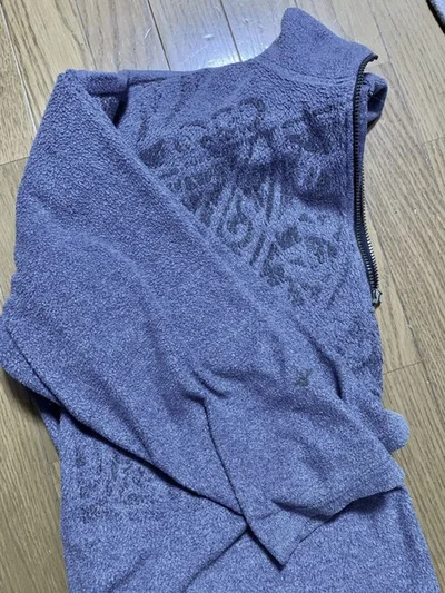 使用感はありますが特に目立つ汚れはなさそうです▶次はこの服を洗ったあとの写真（⇒次へ）