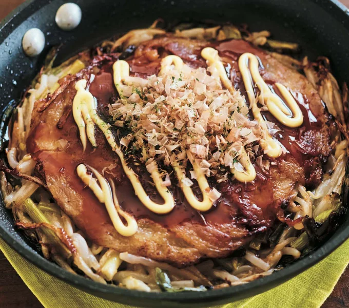 シャキシャキもやしとカリッと豚バラが好バランス「もやしと豚バラのお好み焼き風」