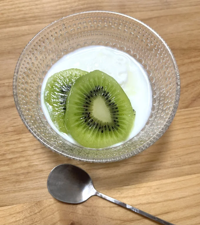 ヨーグルトと一緒に食べて腸活効果をねらいます。