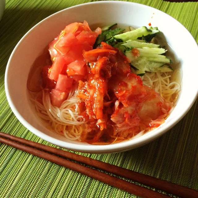 【写真を見る】ぶっかけ韓国冷麺風そうめん