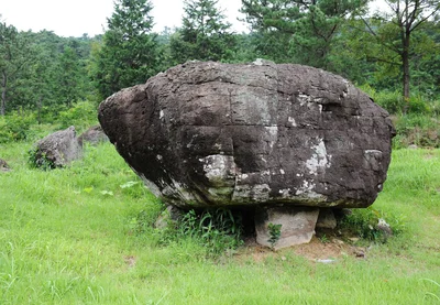 ユネスコ世界遺産に登録されている和順支石墓群