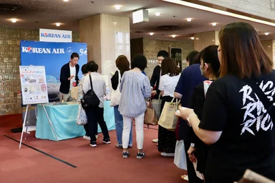 大韓航空に長蛇の列