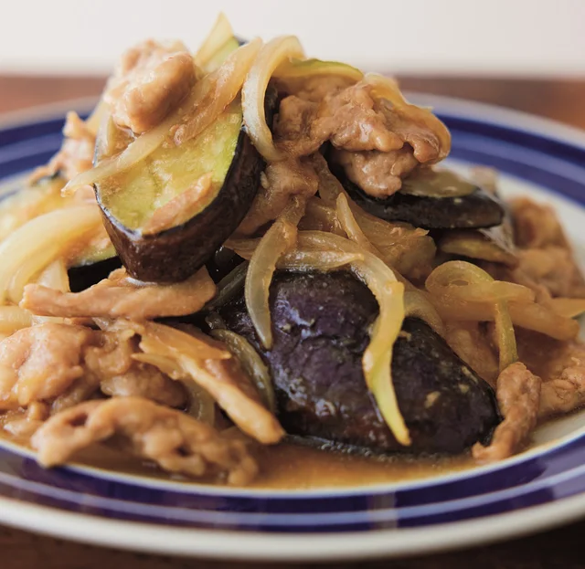 たっぷりのなすと豚肉で作る！「なすのしょうが焼き風炒め」【Mizukiさんのなすおかず】