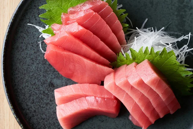 高級食材として知られるマグロのトロ。昔は手頃な「庶民食」だった⁉／子どもに話したい雑学（17）