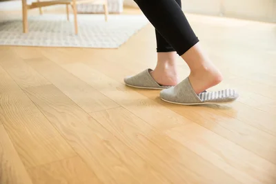 家で履く「スリッパ」は日本生まれ？