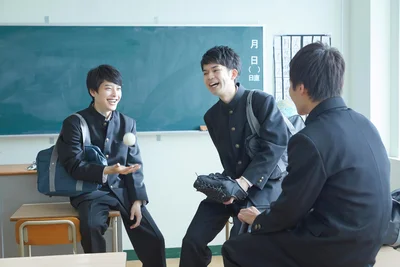 男子学生服の学ランの「ラン」って何のこと？
