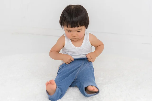 ズボンという呼び名は、はくときに「ずぼん」と足が入るから？／子どもに話したい雑学（49）