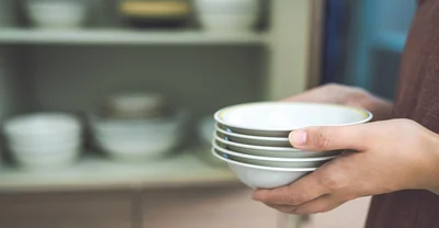 和食器は5組1セット、洋食器は6組1セット