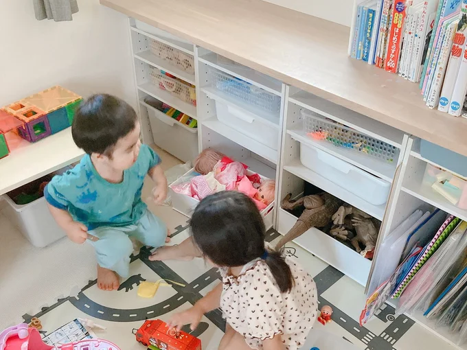2段カラーボックスを4つ並べました