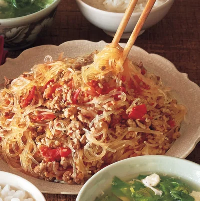 夏においしいアジアンテイスト！ トマト×ひき肉の絶品おかず2品