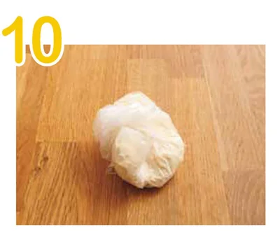 10．ポリぶくろの口をおりたたむよ