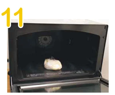 11．でんしレンジ600Wで20秒（大きい容器のばあい、バターがかたいままだったら＋10秒）かねつしてね