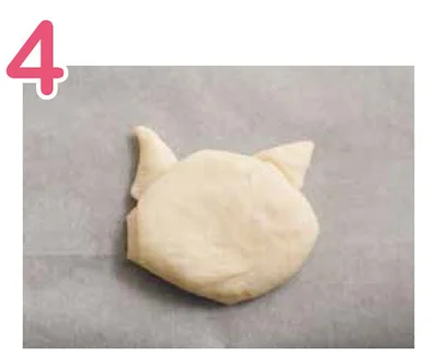 1にかおと耳のパン生地をおこう