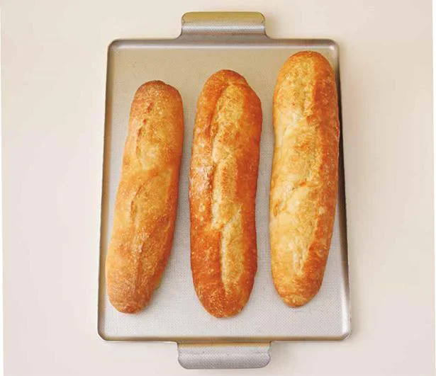 【パンどろぼう】憧れのハード系パンがお家で作れる!? パリッと香ばしい「フランスパン」／せかいいちおいしいパンレシピ（6）