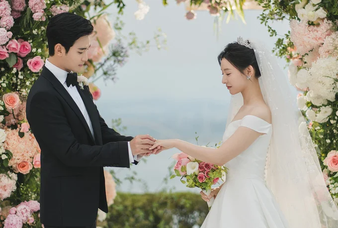 第1話の結婚式のシーン