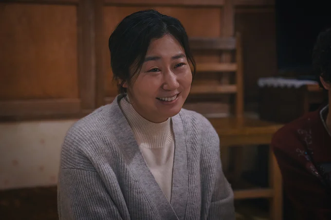 苦労しながら息子を育ててきたヨンスン