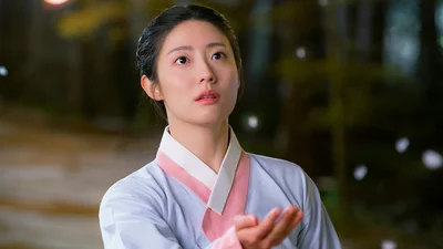 ナム・ジヒョンが演じる医女で義賊のウンジョ