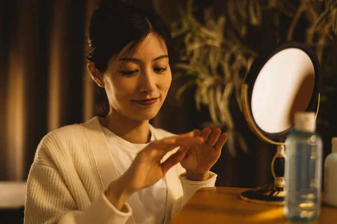 使ってみて気づいたのは、ネイルオイルが持つ、ママにぴったりな3つの魅力でした。