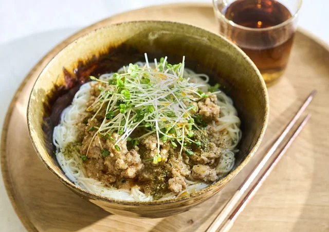 そうめんはあつあつもおいしい！スタミナ満点の担担味＆プルコギ風レシピ