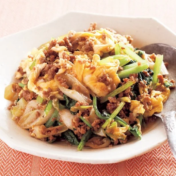 しっかり味のひき肉でご飯が進む 