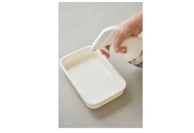 お弁当箱を洗ったら食品用除菌スプレーを！