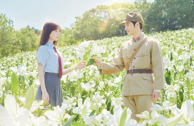 切なすぎて涙が止まらないと話題の『あの花が咲く丘で、君とまた出会えたら。』Amazonプライムビデオで見放題配信スタート！