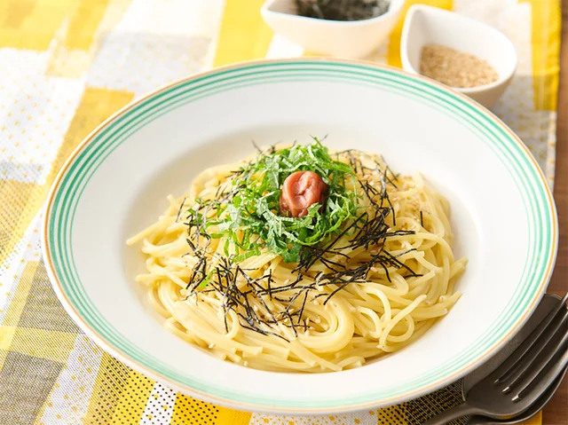 【忙しい日々の晩ごはん】うまみたっぷり！ 味付けも簡単なのが嬉しい「梅しそ昆布茶スパゲッティ」