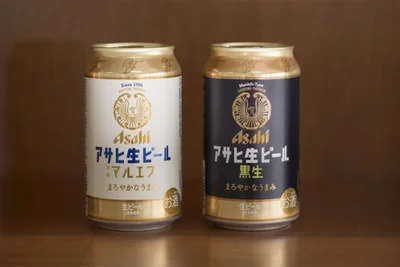 「アサヒ生ビール」(通称マルエフ、写真左)と「アサヒ生ビール 黒生」(同右)