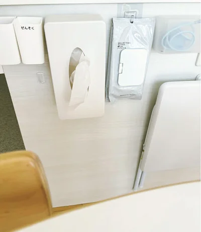 除菌シートはダイニングテーブルのすぐ横にスタンバイ！