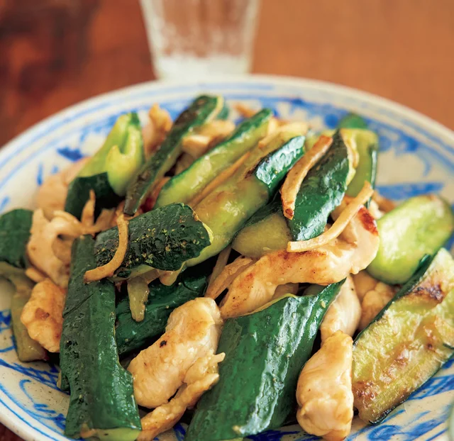 きゅうりは炒めてもおいしい！「ささ身ときゅうりのジンジャー炒め」【1肉1野菜炒めの晩ごはん】