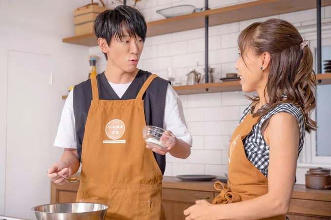要領よく進めようとする小山さんに「待った！」のみきママさん。すかさず小山さんは「なんでだよ！(笑)」
