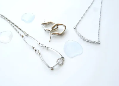 「買いすぎて大反省」アラフィフが1,000円台プチプラアクセサリーを大量買い！で、元はとれた？