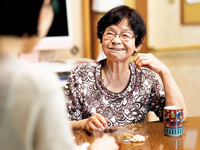 若い友達との女子トークも大好き