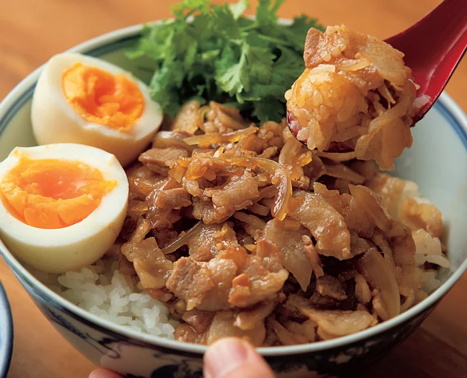 豚バラの台湾風丼