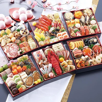 おせち 解凍不要 冷蔵 盛付済】京都祇園 料亭「岩元」監修六段重 極 桜大福付き [六段重 73品目 約7～8人前]