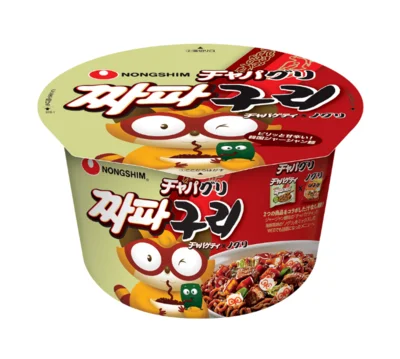 世界的反響を受けて、2021年にカップ麺として商品化した「チャパグリ」