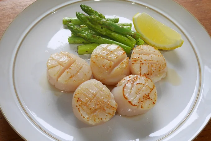 超肉厚なホタテのオリーブオイル焼き
