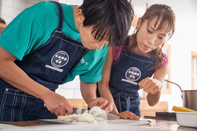 「いいよー。手が猫!!」と、小山さんの美しい手をみきママさんが絶賛