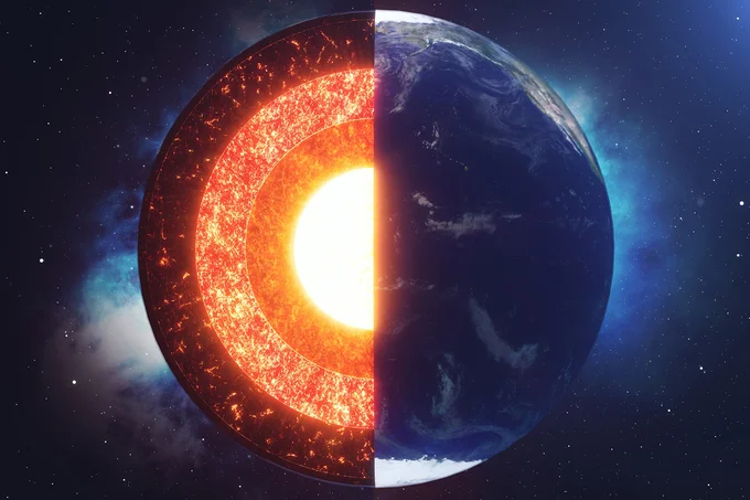 地球の中心はドロドロ!?