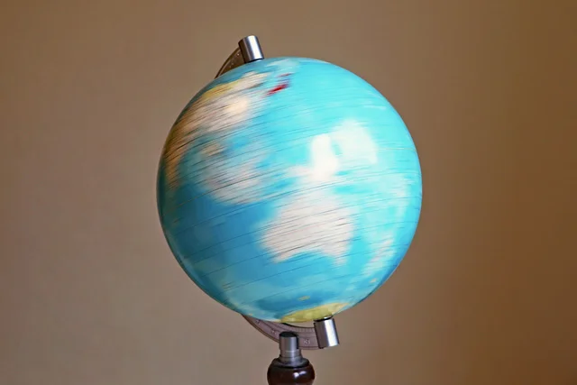 約23.4度傾いている地球の地軸。もし変わるとどうなる？／人類なら知っておきたい 地球の雑学（30）