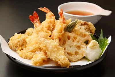 食用油は、天ぷらを作るのにも欠かせません。