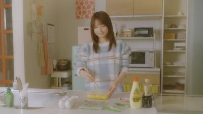 朝からめんつゆを使って「レンチン卵焼き」を作る面堂露（めんどうつゆ）