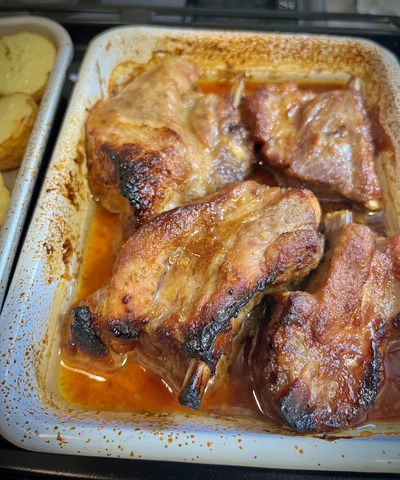 骨つき肉もオーブンなら絶妙な焼き加減に