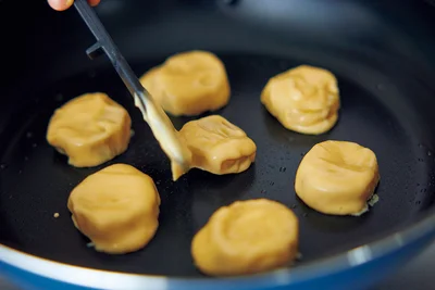 弱火で蒸し焼きにしてふんわりと♪